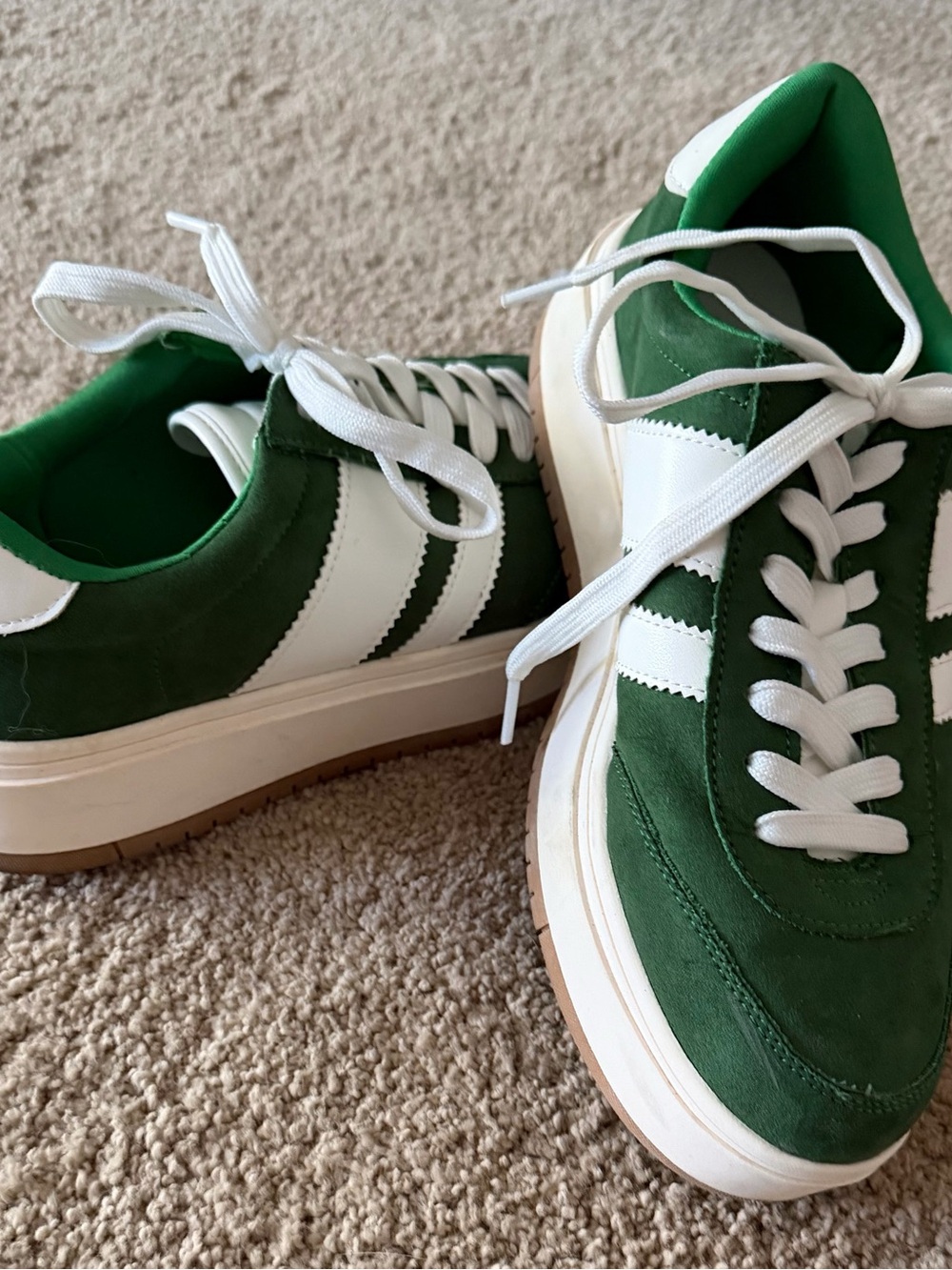 Madden Girl Green & White Casual Sneakers